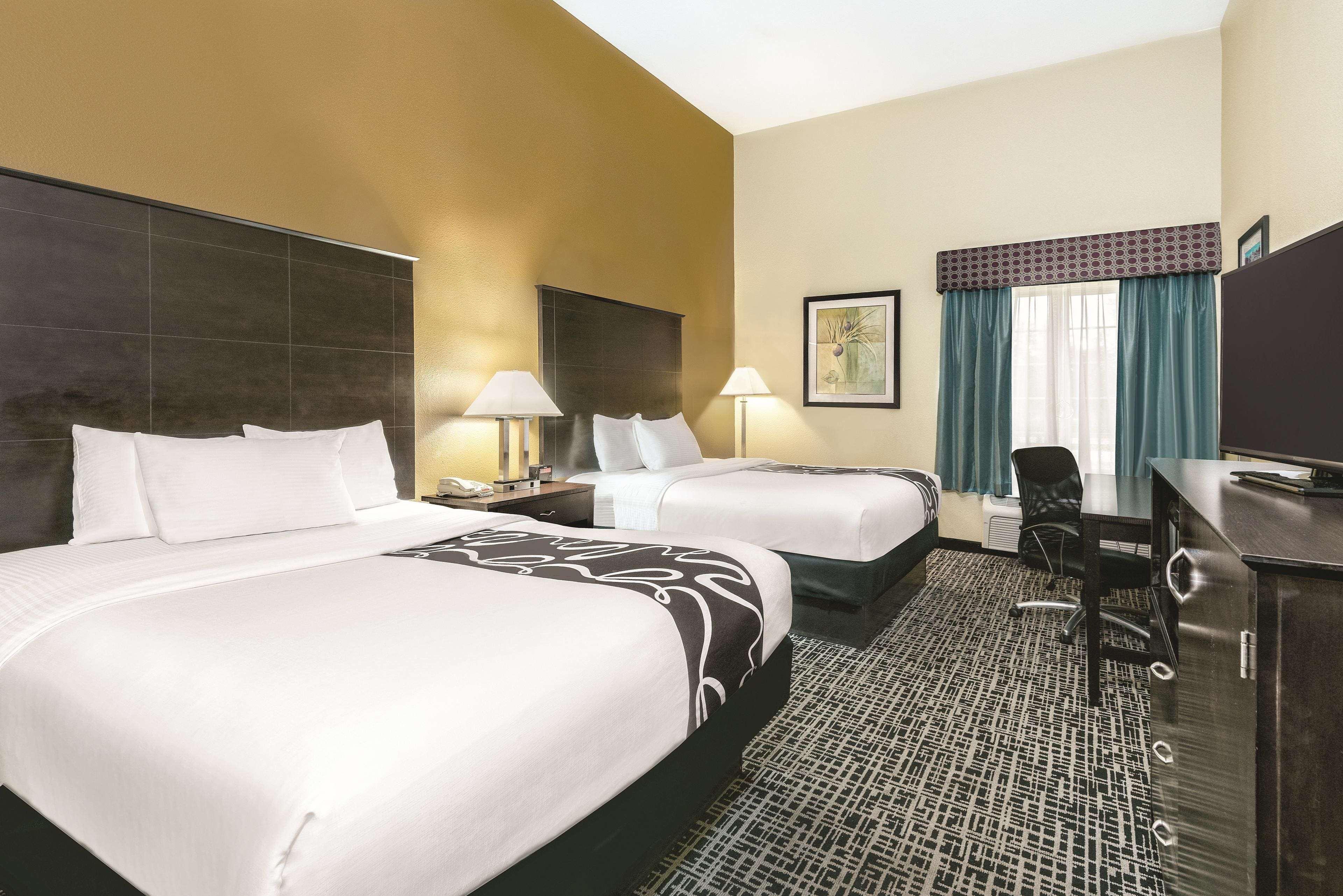La Quinta By Wyndham San Antonio The Dominion Hotell Exteriör bild