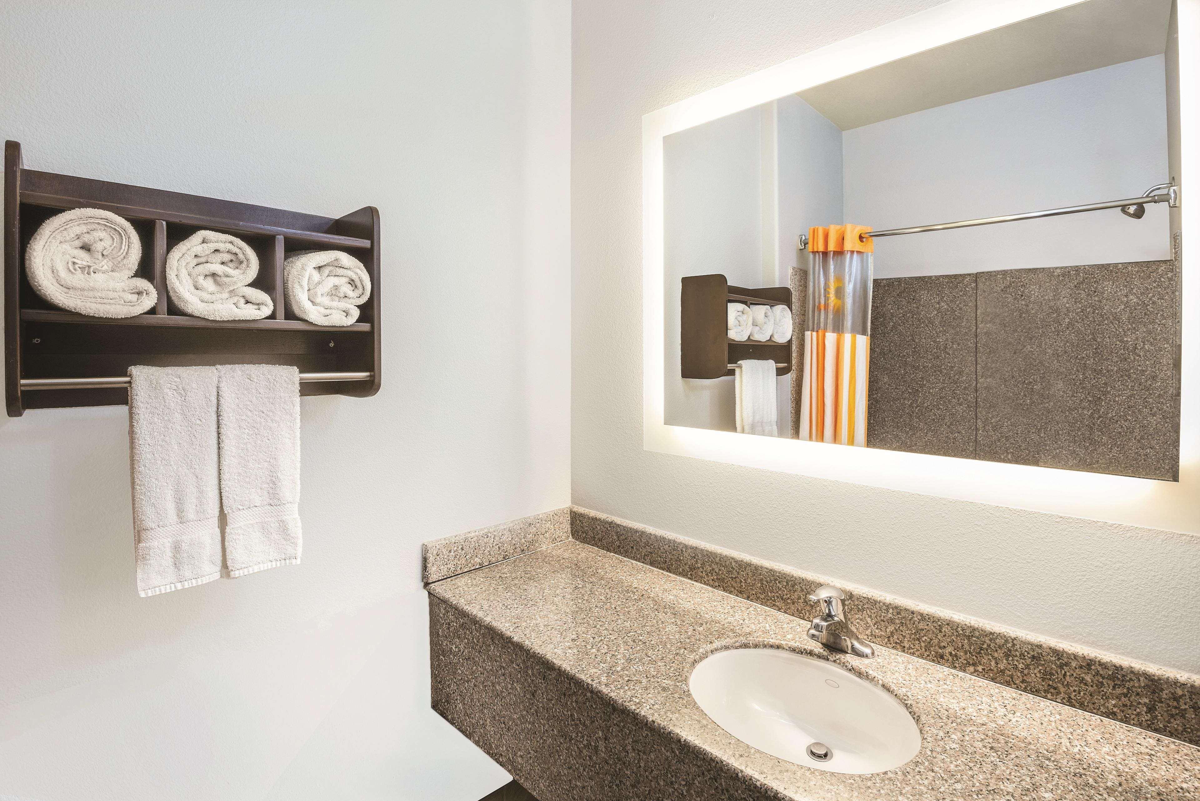 La Quinta By Wyndham San Antonio The Dominion Hotell Exteriör bild