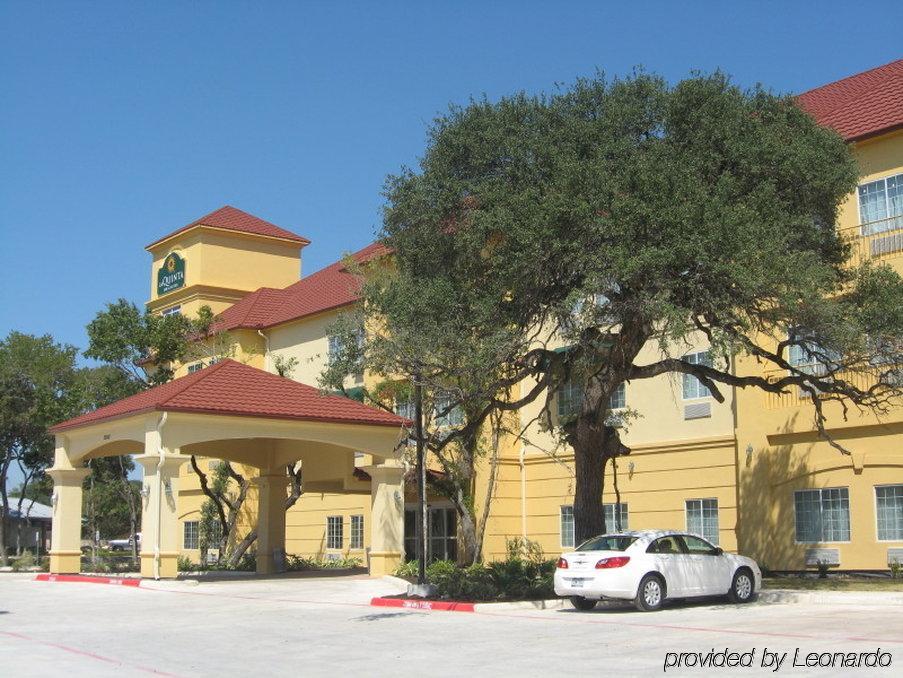 La Quinta By Wyndham San Antonio The Dominion Hotell Exteriör bild