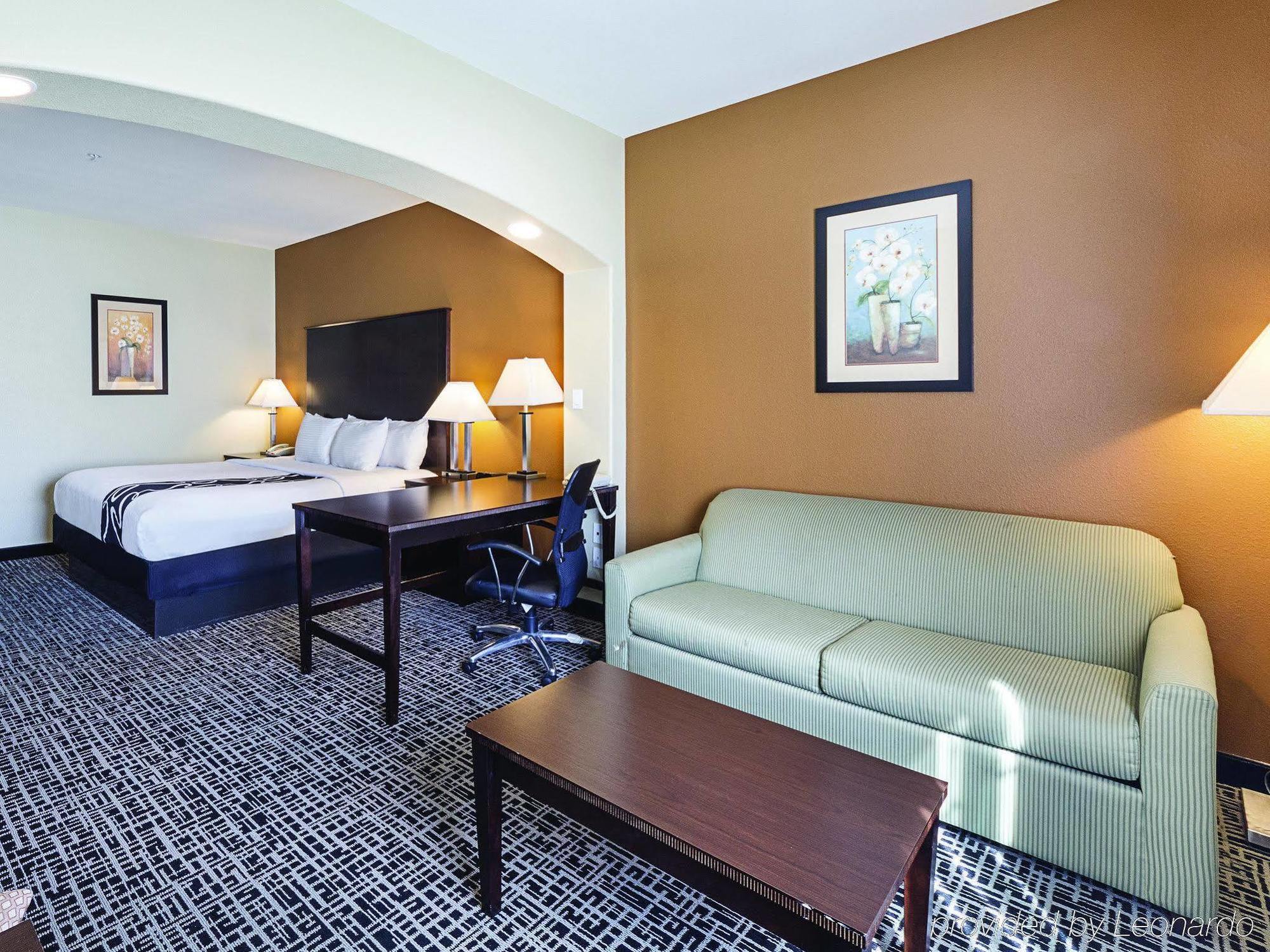 La Quinta By Wyndham San Antonio The Dominion Hotell Exteriör bild