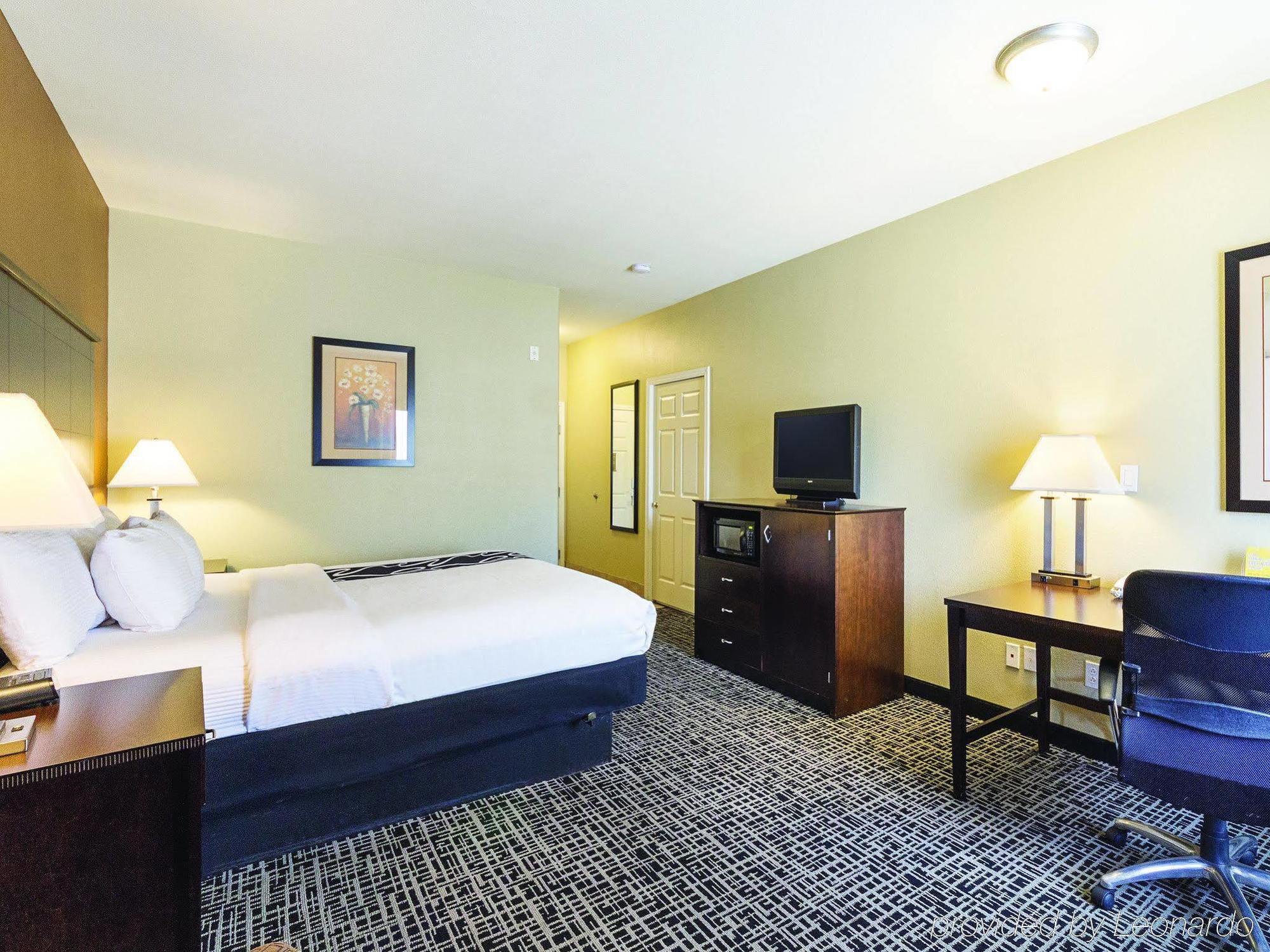 La Quinta By Wyndham San Antonio The Dominion Hotell Exteriör bild
