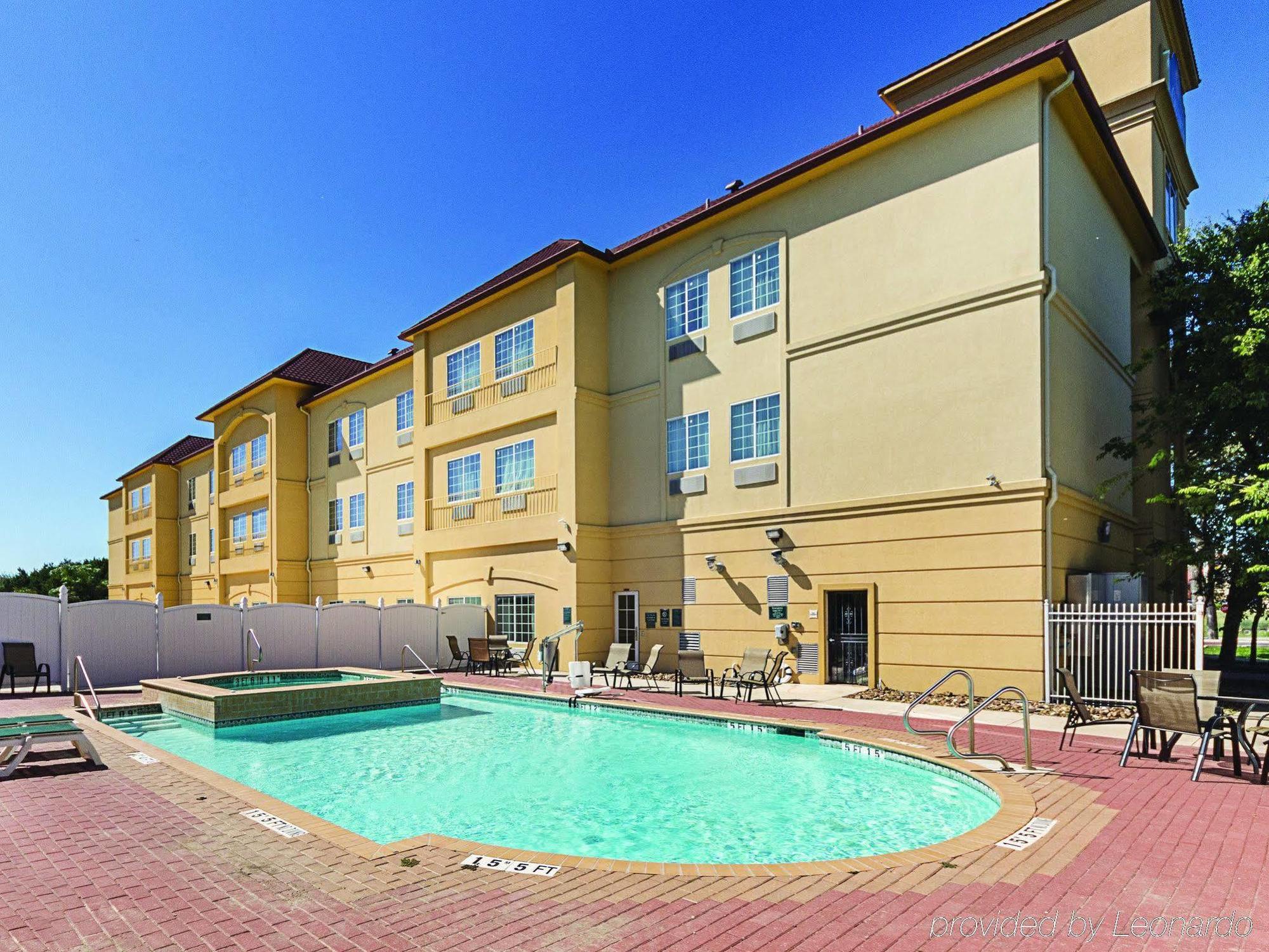 La Quinta By Wyndham San Antonio The Dominion Hotell Exteriör bild